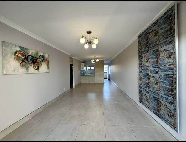 2 BEDROOM FLAT FOR SALE IN NEW TOWN CENTRE